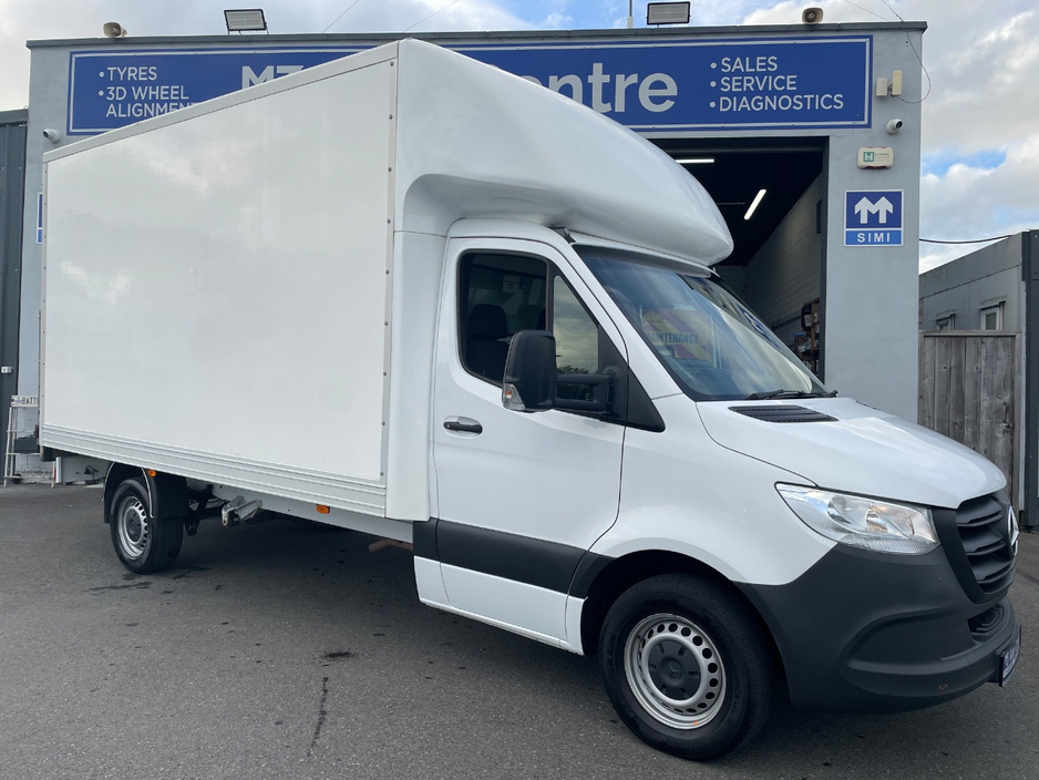 2023 Mercedes-Benz Sprinter 2L Diesel For Sale Images