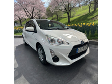 2016 Toyota Aqua 1.5L Petrol Hybrid For Sale Images