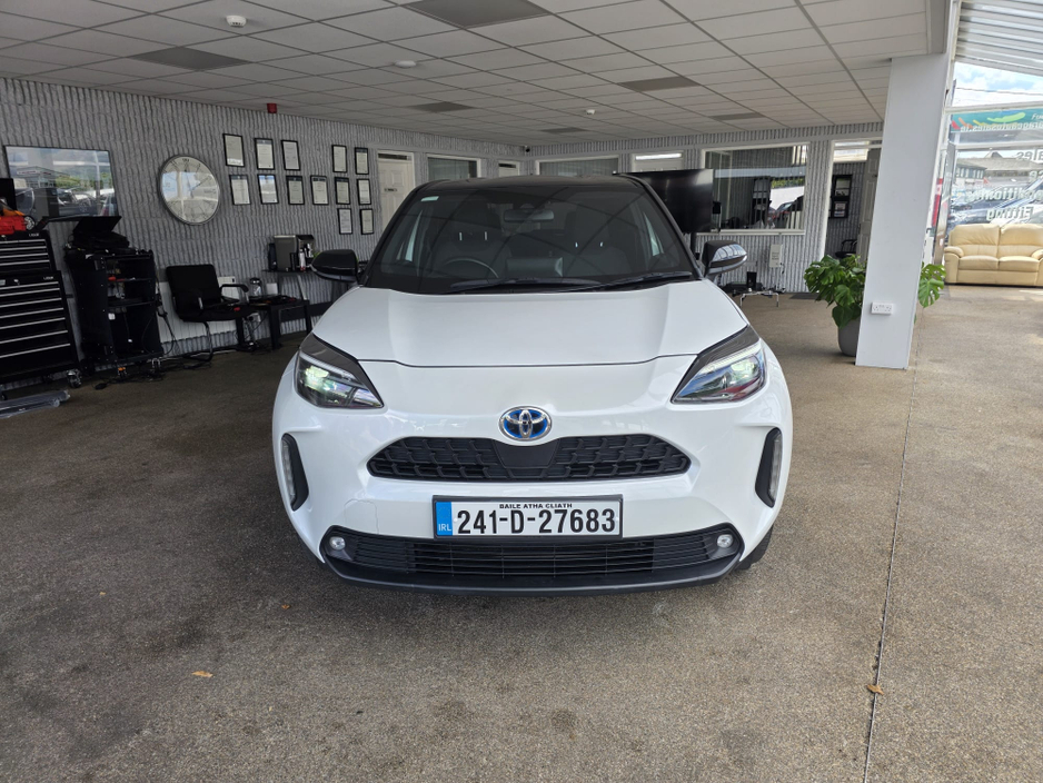 2024 Toyota Yaris 1.5L Petrol Hybrid For Sale Images