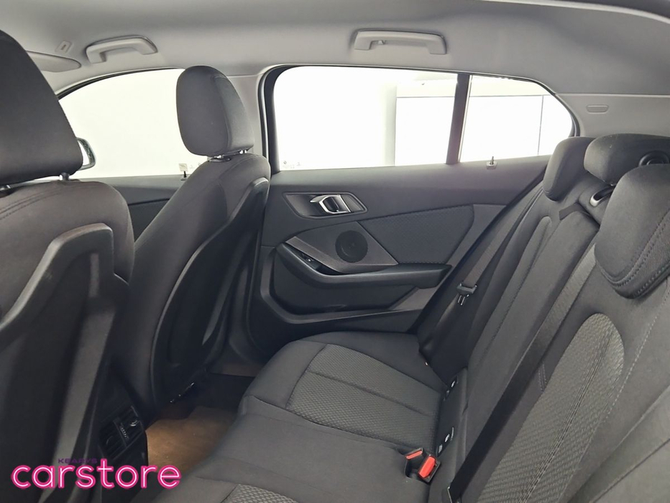 BMW 1 Series 118d Auto — thumbnail 13