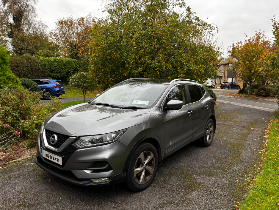 Nissan Qashqai 1.2 SV 18 4DR