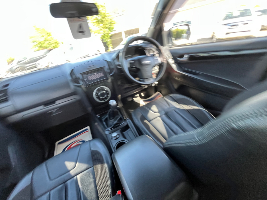 2015 Isuzu D-MAX 2.5L Diesel For Sale Images
