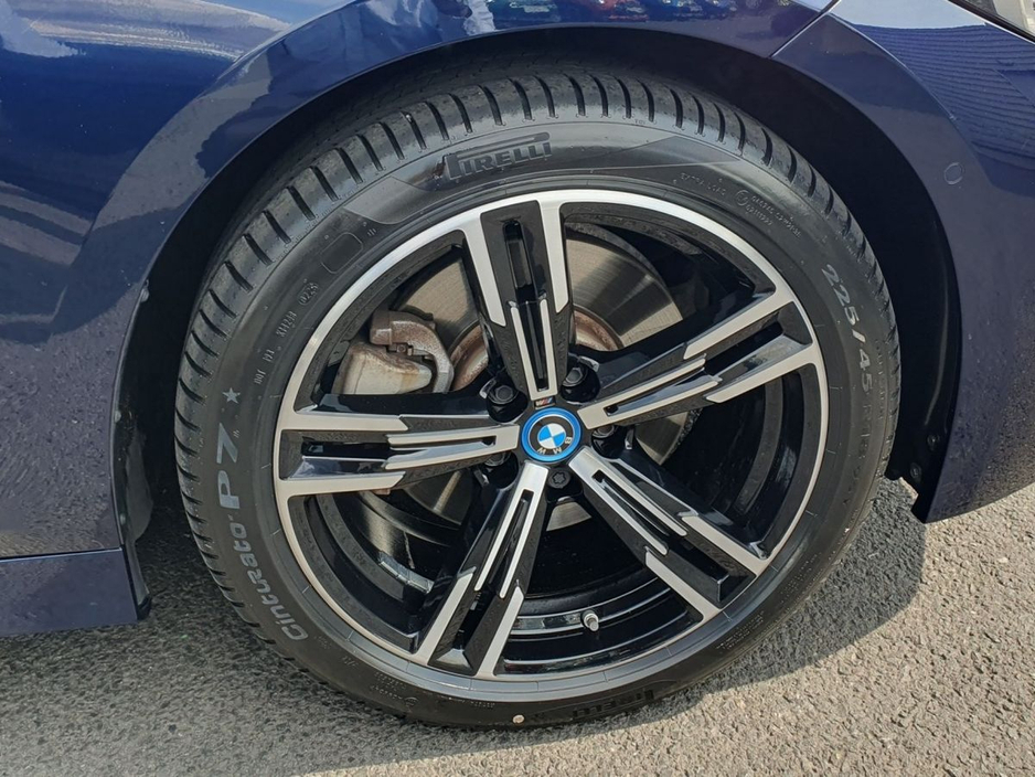 BMW 3 Series 330e M Sport Saloon — thumbnail 14