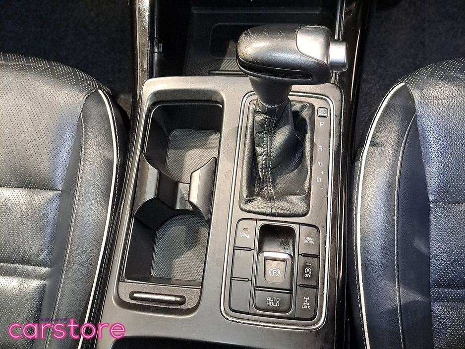 Kia Sorento 2.2 GT Line A/T * Full Kia Service History * 1 Owner Car — thumbnail 16