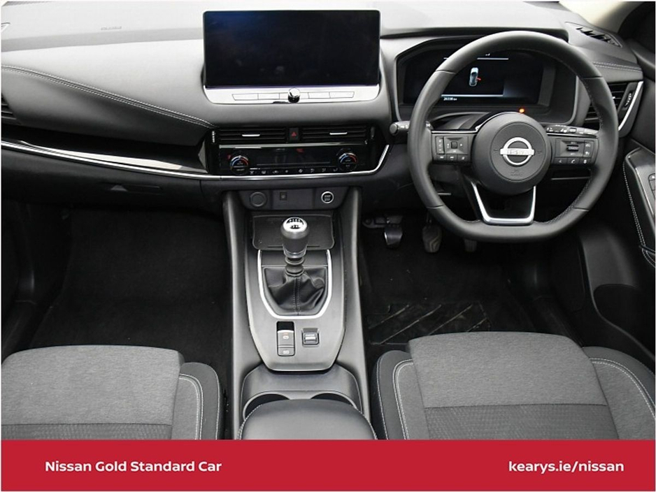 Nissan Qashqai 1.3 PET MILD HYBRID SV PREMIUM - 1 OWNER WITH A FULL SERVICE HISTORY — thumbnail 4