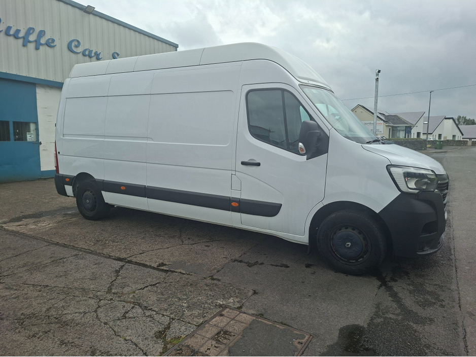 2021 Renault Master 2.3L Diesel For Sale Images