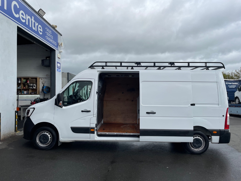 2023 Renault Master 2.3L Diesel For Sale Images