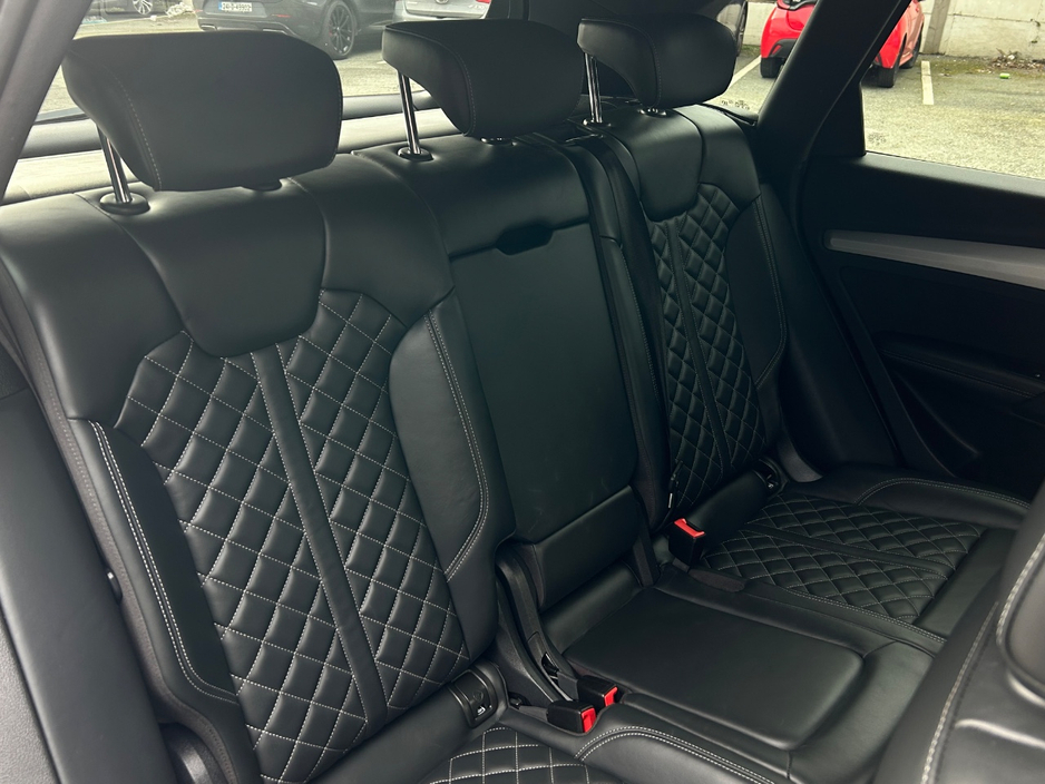 2019 Audi Q5 2L Petrol Plug-in Hybrid For Sale Images