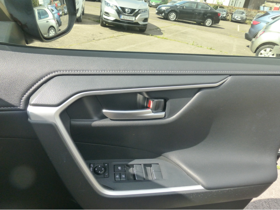 2020 Toyota Rav4 2.5L Petrol Hybrid For Sale Images