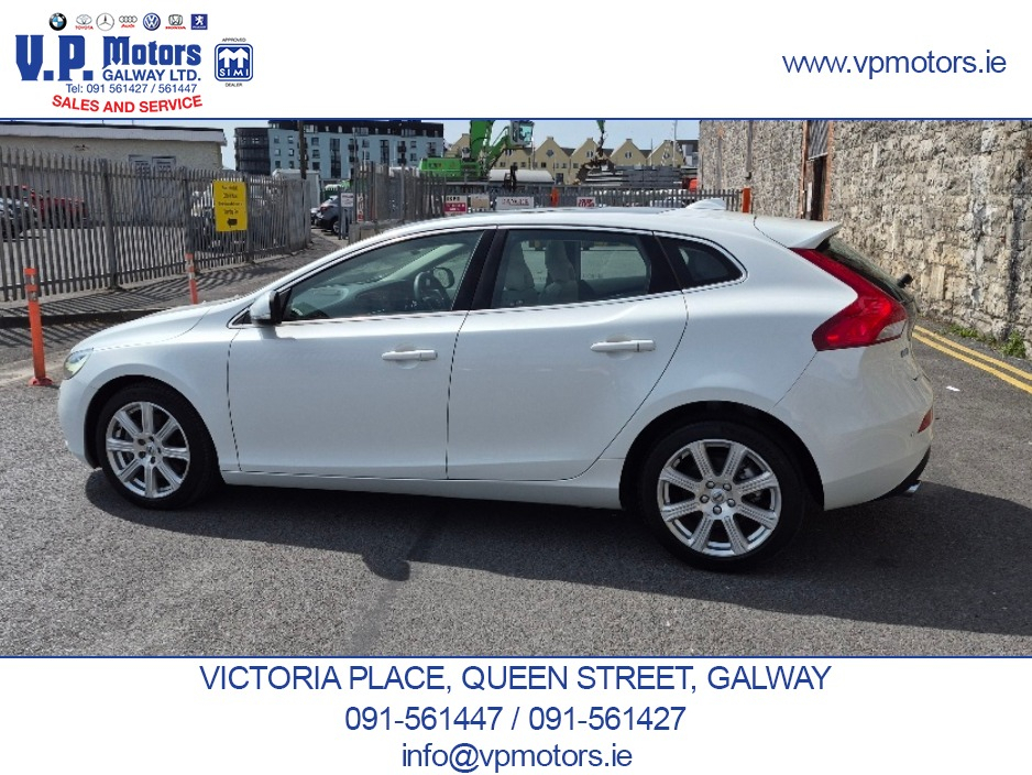 2019 Volvo V40 1.5L Petrol For Sale Images