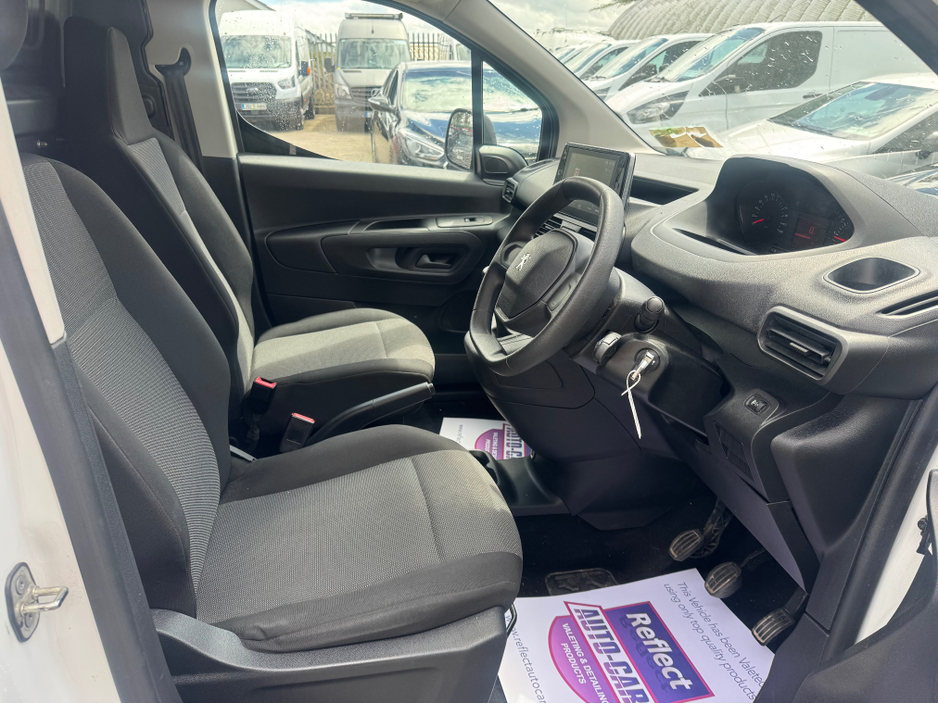 2022 Peugeot Partner 1.5L Diesel For Sale Images