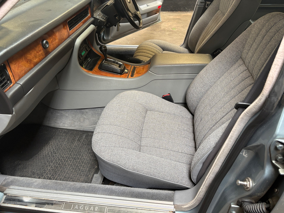 1990 Jaguar XJ6 2.9L Petrol For Sale Images