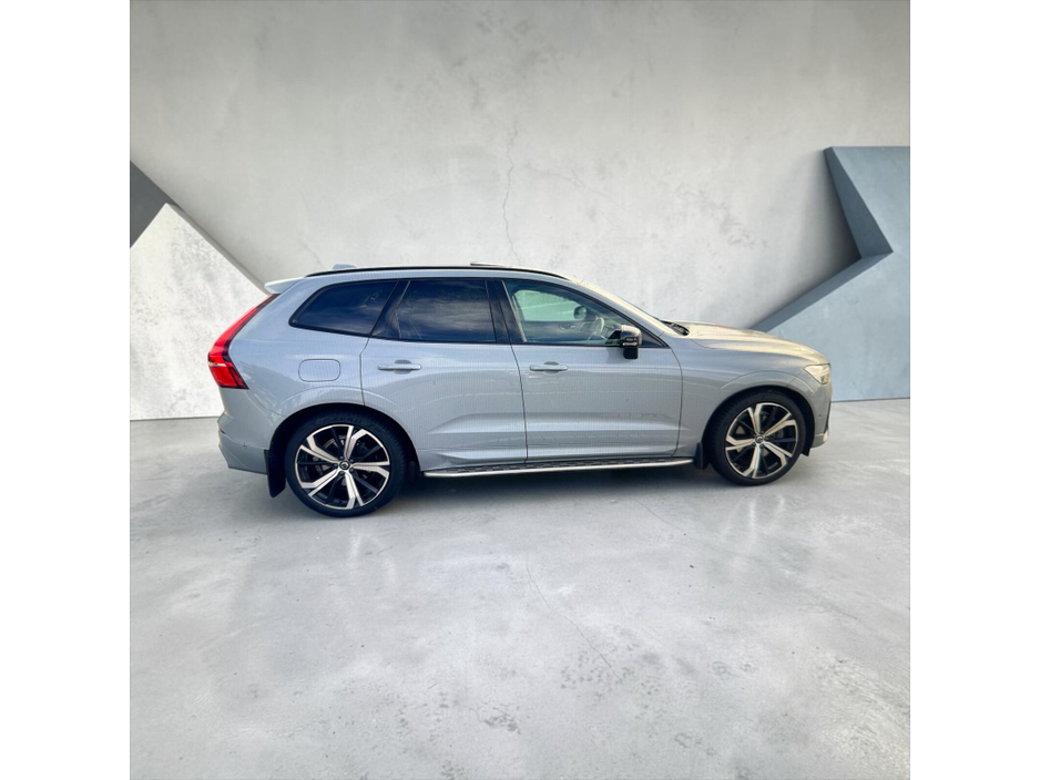 2023 Volvo XC60 2L Petrol Plug-in Hybrid For Sale Images