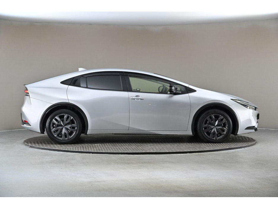 Toyota Prius *JUST REDUCED* 1.8 SELF CHARGING HYBRID *REVERSE CAM*PARK SENSORS* — thumbnail 11
