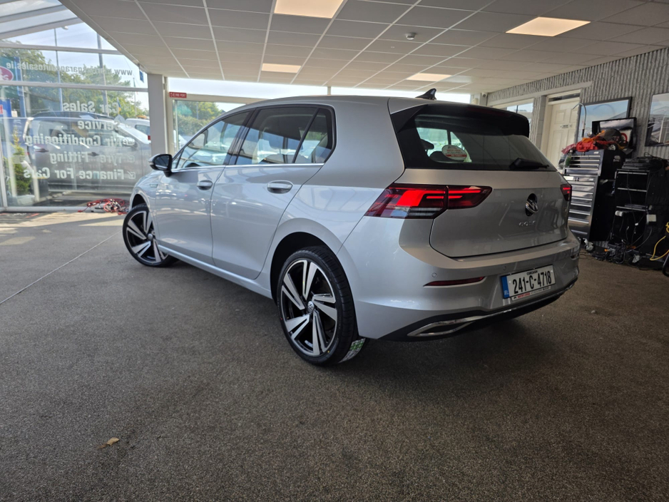 2024 Volkswagen Golf 2L Diesel For Sale Images