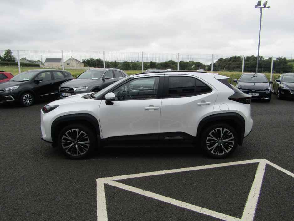 2022 Toyota Yaris Cross 1.5L Hybrid For Sale Images