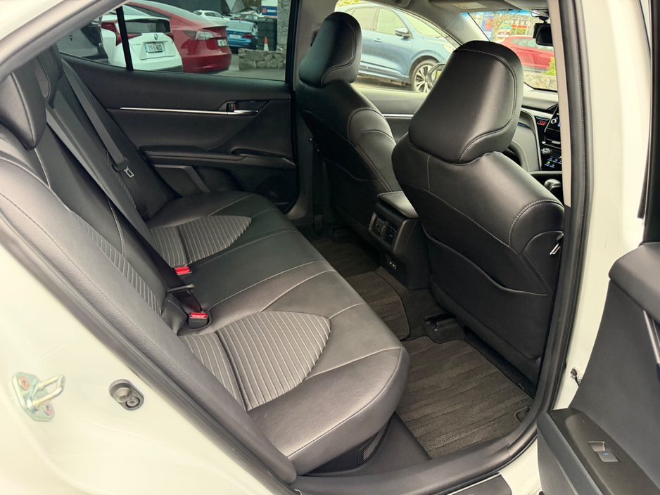2023 Toyota Camry 2.5L Petrol Hybrid For Sale Images