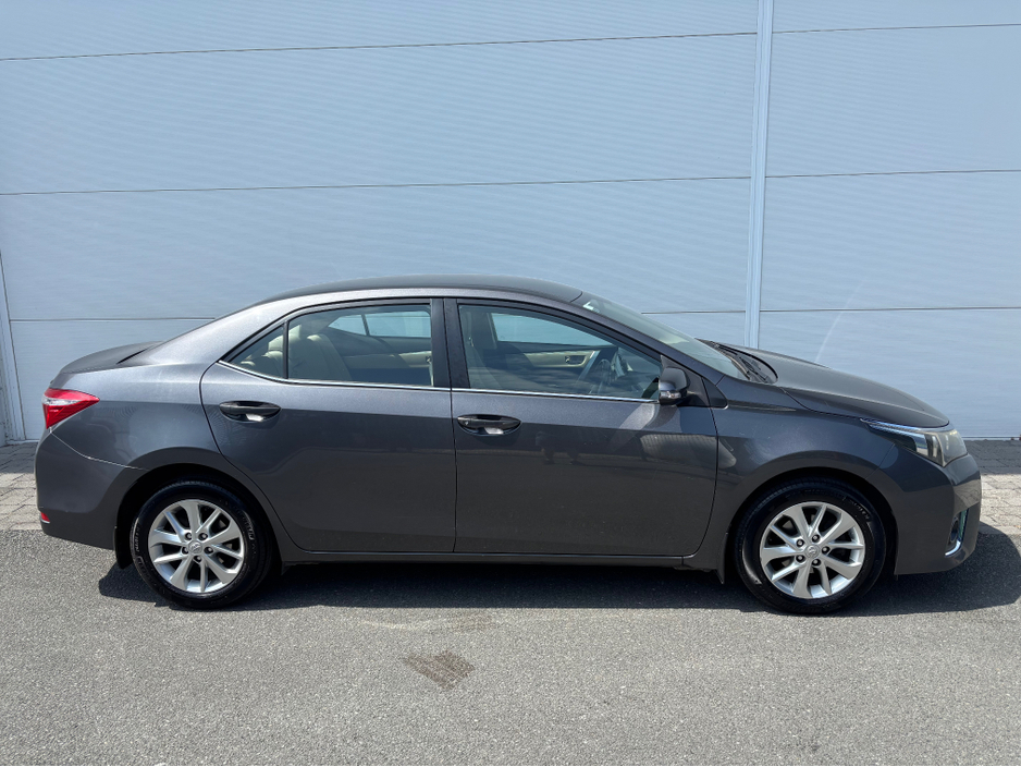 2014 Toyota Corolla 1.3L Petrol For Sale Images