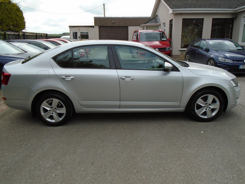 2017 Skoda Octavia 1.6L Diesel For Sale Images