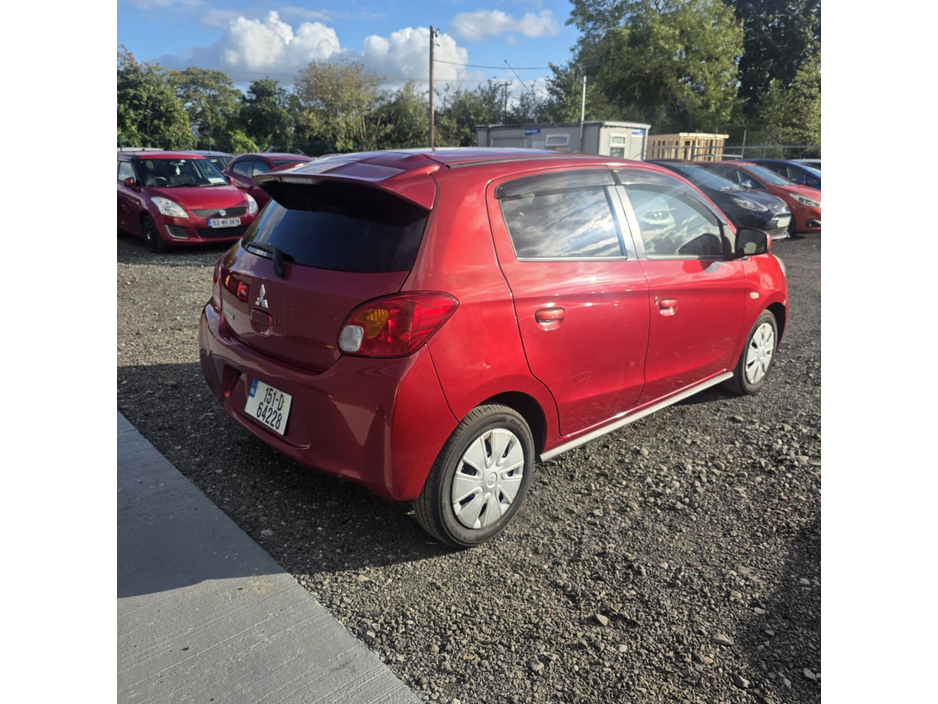 Mitsubishi Mirage — thumbnail 5