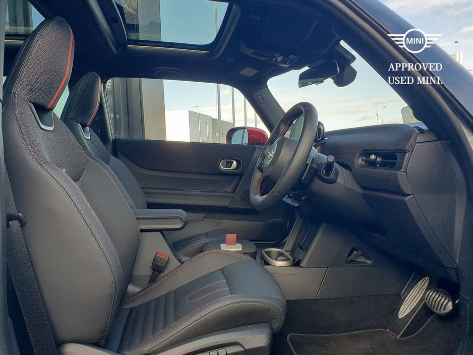 2026 MINI Hatch 2L Petrol For Sale Images