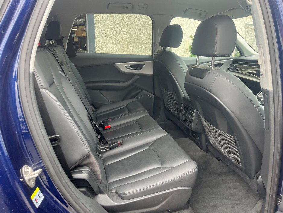 2022 Audi Q7 3L Petrol Plug-in Hybrid For Sale Images
