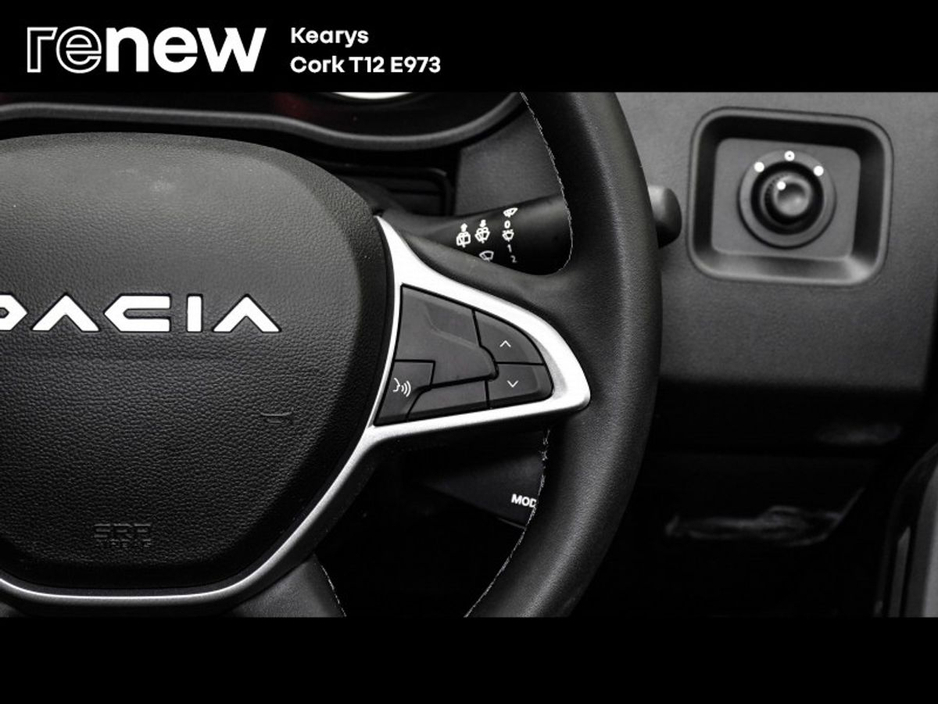Dacia Duster Expression TCe 150 4x2 AUTO — thumbnail 18