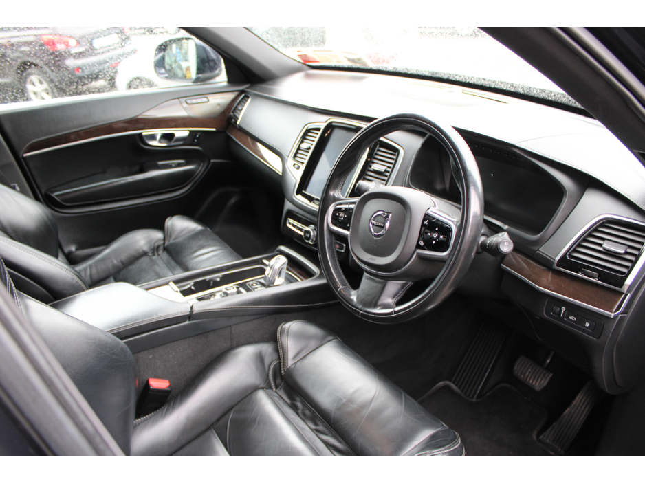 2019 Volvo XC90 2L Petrol Plug-in Hybrid For Sale Images