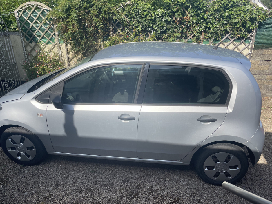 Volkswagen up! TAKE 1.0 MANUAL 5SPEED 75HP 5DR — thumbnail 8