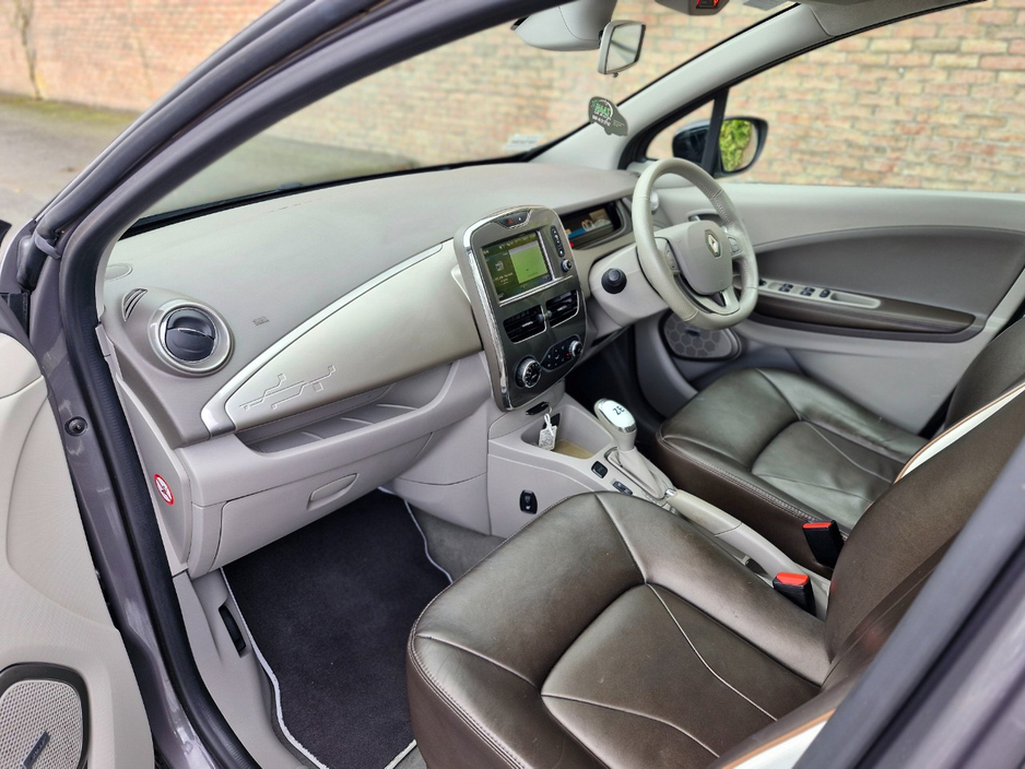 Renault Zoe SIGNATURE NAV BOSE EDTION — thumbnail 21