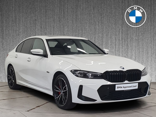 2023 BMW 3 SERIES 330e M Sport PHEV PRO PACK / SUNROOF