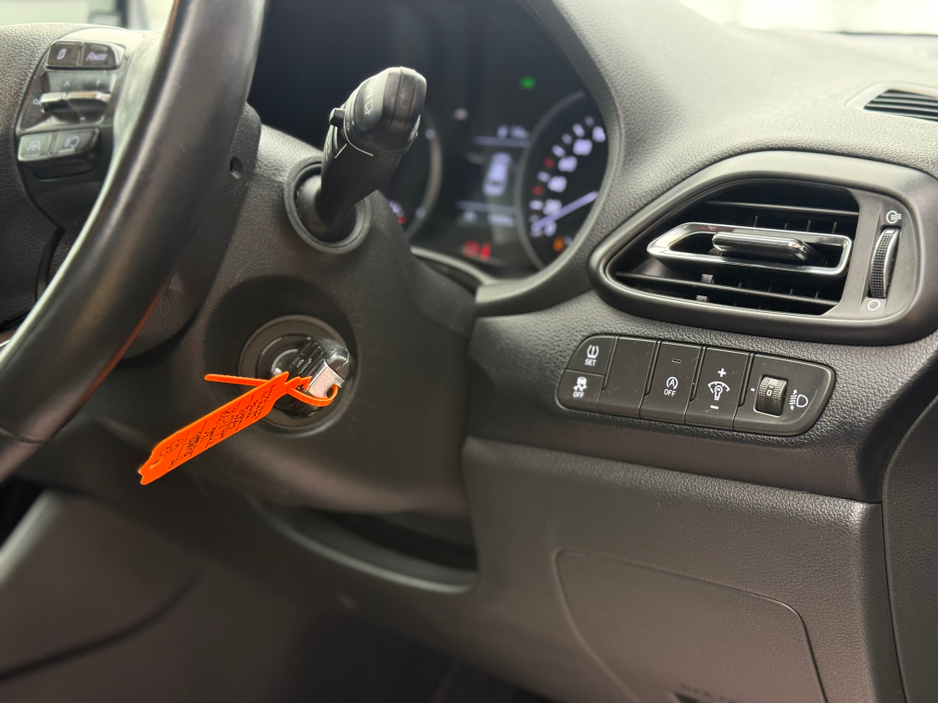 2022 Hyundai i30 1.6L Diesel For Sale Images