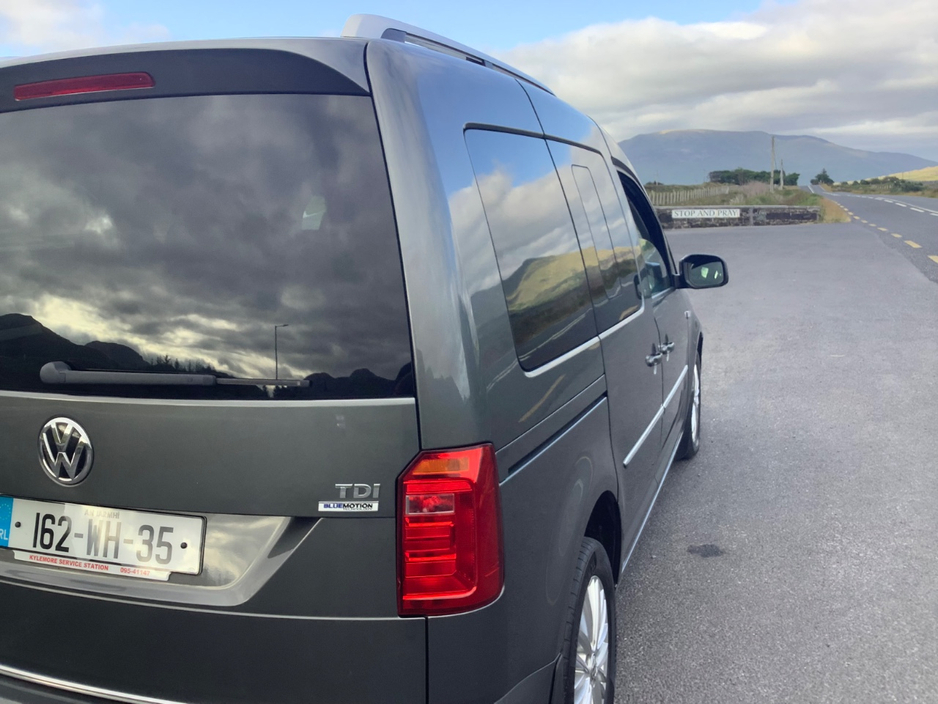 2016 Volkswagen Caddy Maxi Life 2L Diesel For Sale Images