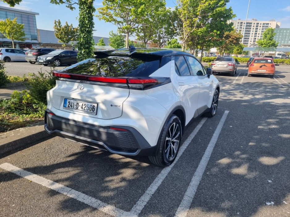 Toyota C-HR HYBRID SPORT+