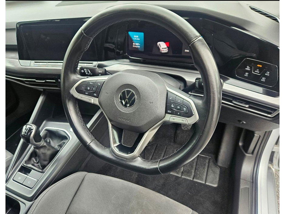 2021 Volkswagen Golf 2L Diesel For Sale Images