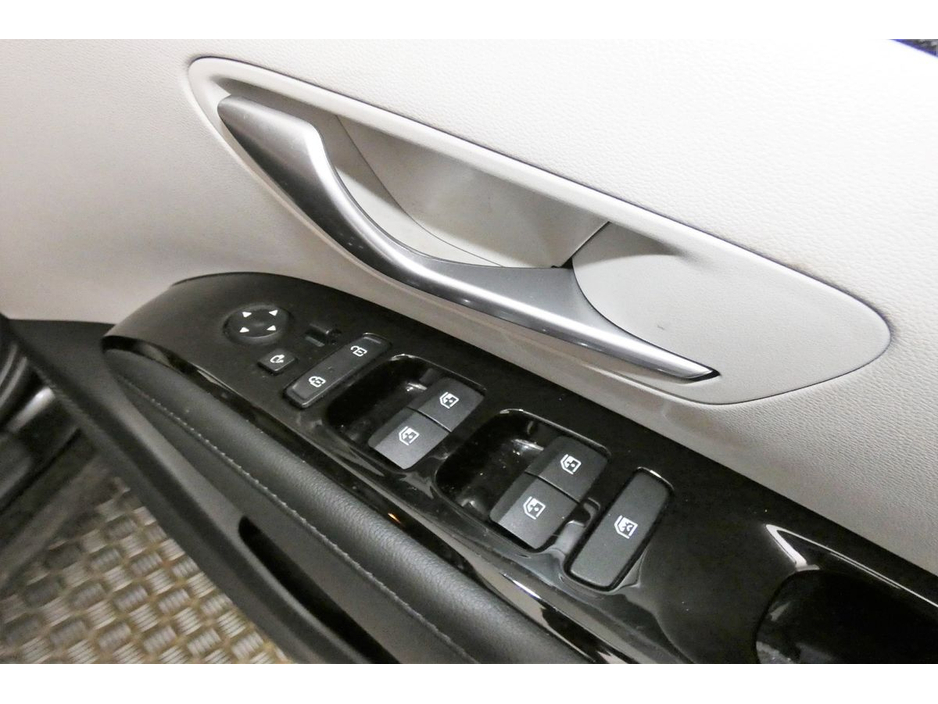 Hyundai Tucson 1.6 CRDI 6SPD EXECUTIVE *FULL BEIGE LEATHER* — thumbnail 23