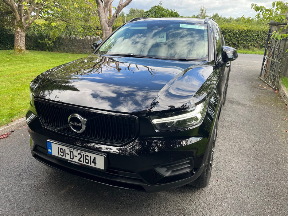 2019 Volvo XC40 2L Diesel For Sale Images