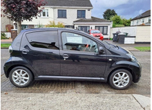 Toyota Aygo 1.0 Aura Hatchback Petrol Manual (68bhp)