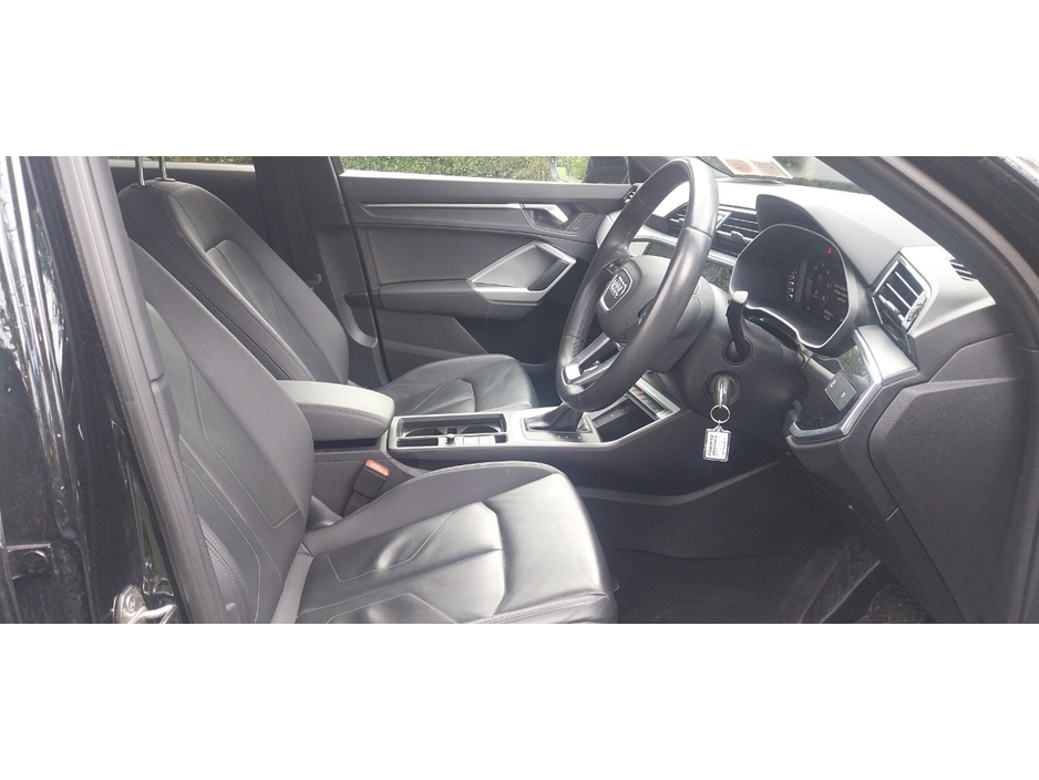 2025 Audi Q3 2L Diesel For Sale Images