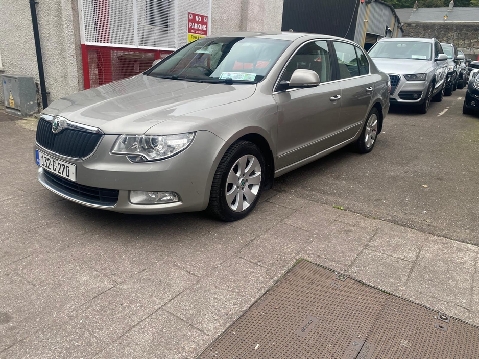 2013 Skoda Superb 2L Diesel For Sale Images