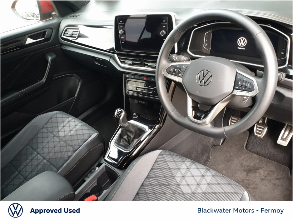 Volkswagen T-Roc 1.0TSI 110BHP R-LINE WITH REAR VIEW CAMERA — thumbnail 8