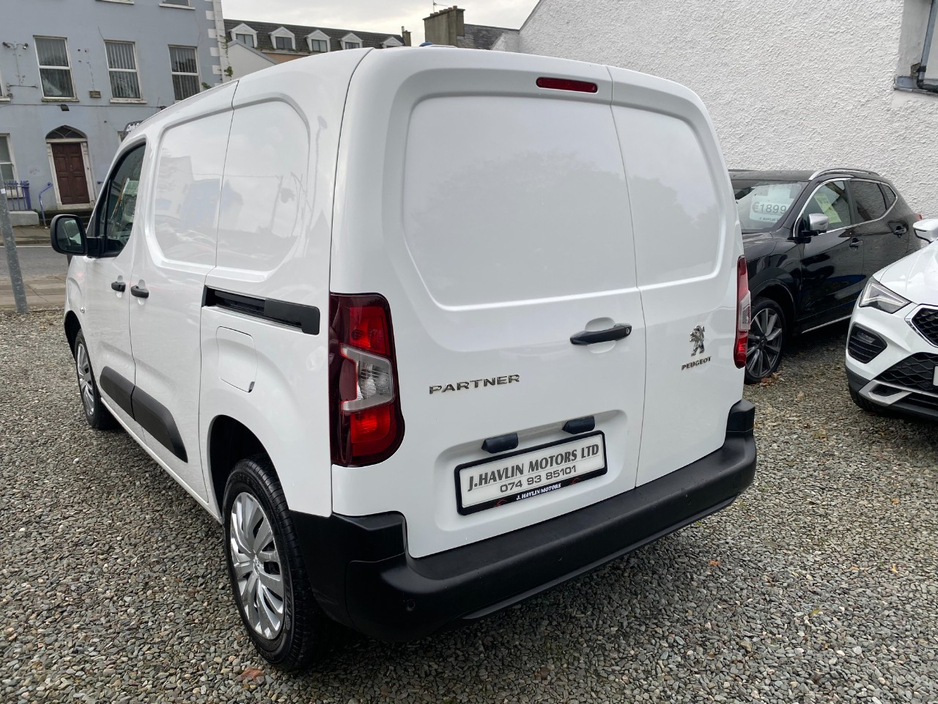 2021 Peugeot Partner 1.5L Diesel For Sale Images