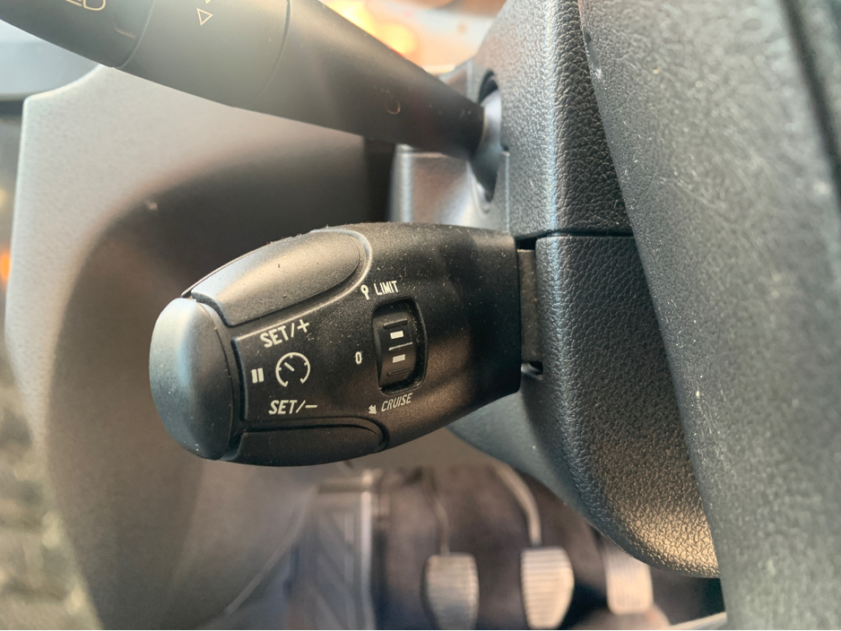 2015 Peugeot 5008 1.6L Diesel For Sale Images