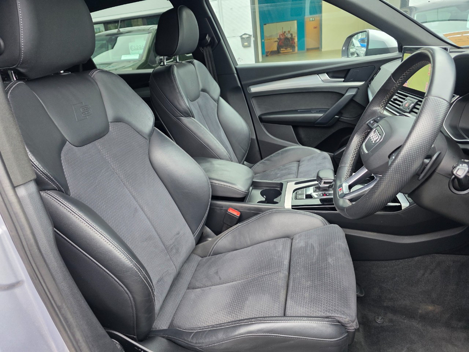 2022 Audi Q5 2L Petrol Plug-in Hybrid For Sale Images