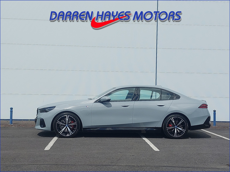 2025 BMW 5 Series 2.0L Hybrid For Sale Images