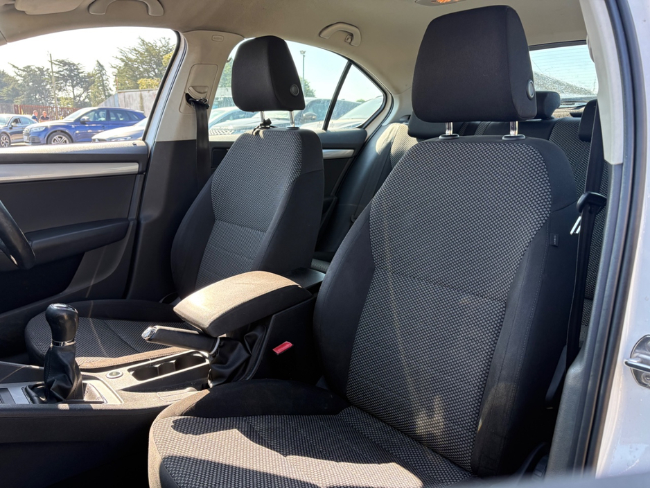 2015 Skoda Octavia 1.6L Diesel For Sale Images