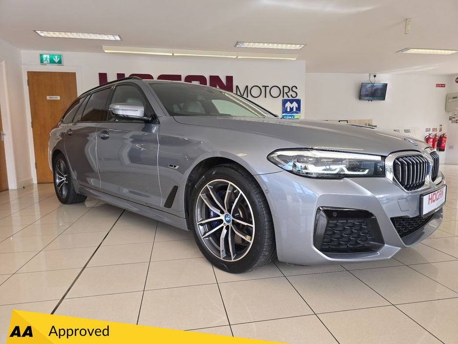 BMW 5 Series 530e M SPORT Touring PHEV