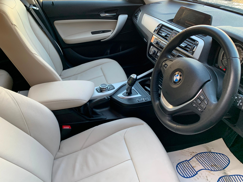 BMW 1 Series 116D SE AUTOMATIC // GREAT CONDITION // FULL SERVICE HISTORY // LEATHER, SAT NAV AND PARKING SENSORS // €200 ROAD TAX // 07/28 NCT // — thumbnail 16