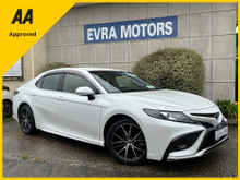 Toyota Camry WS HYBRID AUTOMATIC 2.5 PETROL //HIGH SPEC//FULL LEATHER HEATED ELECTRIC SEATS//JBL SOUND SYSTEM//HEAD UP DISPLAY//REVERSE CAMERA//ADAPTIVE CRUISE CONTROL//KEYLESS ENTRY//
