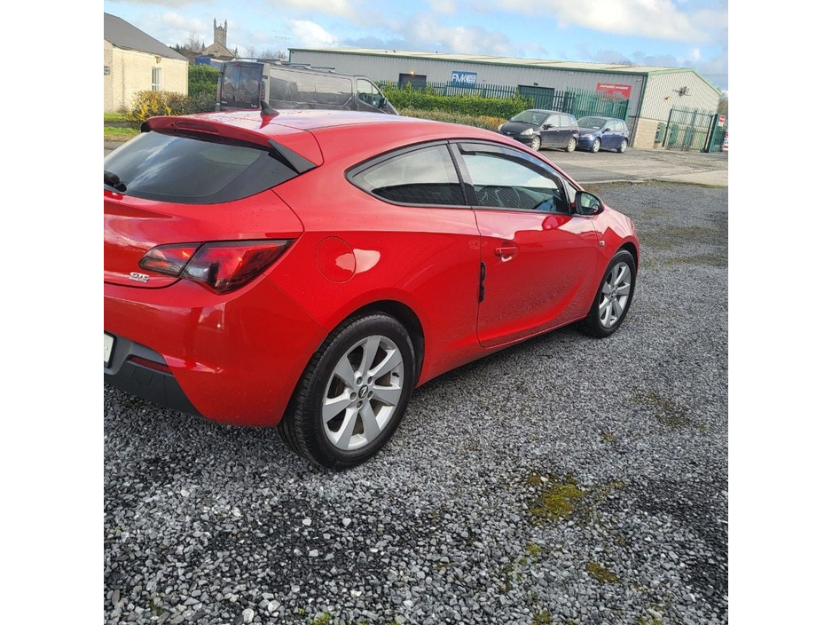 Opel Astra 1.4 Sport Hatchback Petrol Automatic (140bhp) — thumbnail 3